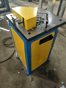 Máquina de corte en ángulo, máquina de muescas hidráulicas para cortar ángulo 45 90 grados para chapa metálica - Product Image 5