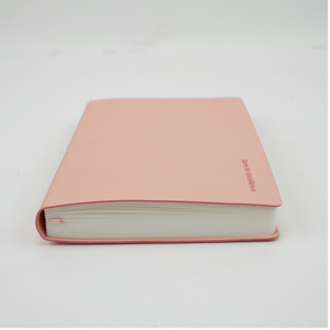 Taccuino personalizzato con copertina morbida in pelle rilegata in pelle di colore verde rosa A5 - Product Image 6