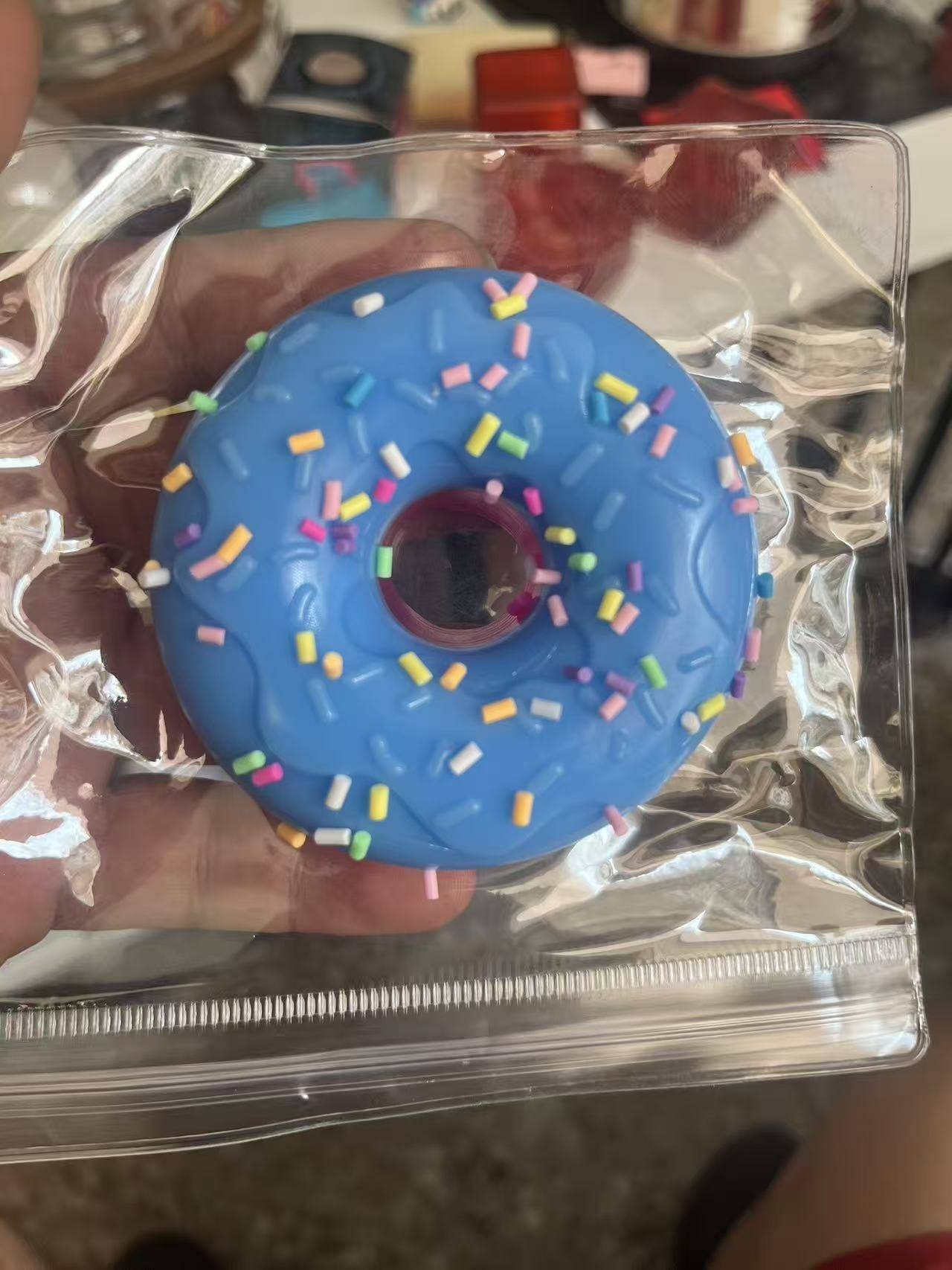 Donut squeeze