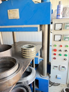 המחיר הטוב ביותר ארמיד סיבים + גרפיט <span class=keywords><strong>PTFE</strong></span> סיבי אריזה טבעת אטם חותם טבעת עבור משאבת להתאמה אישית