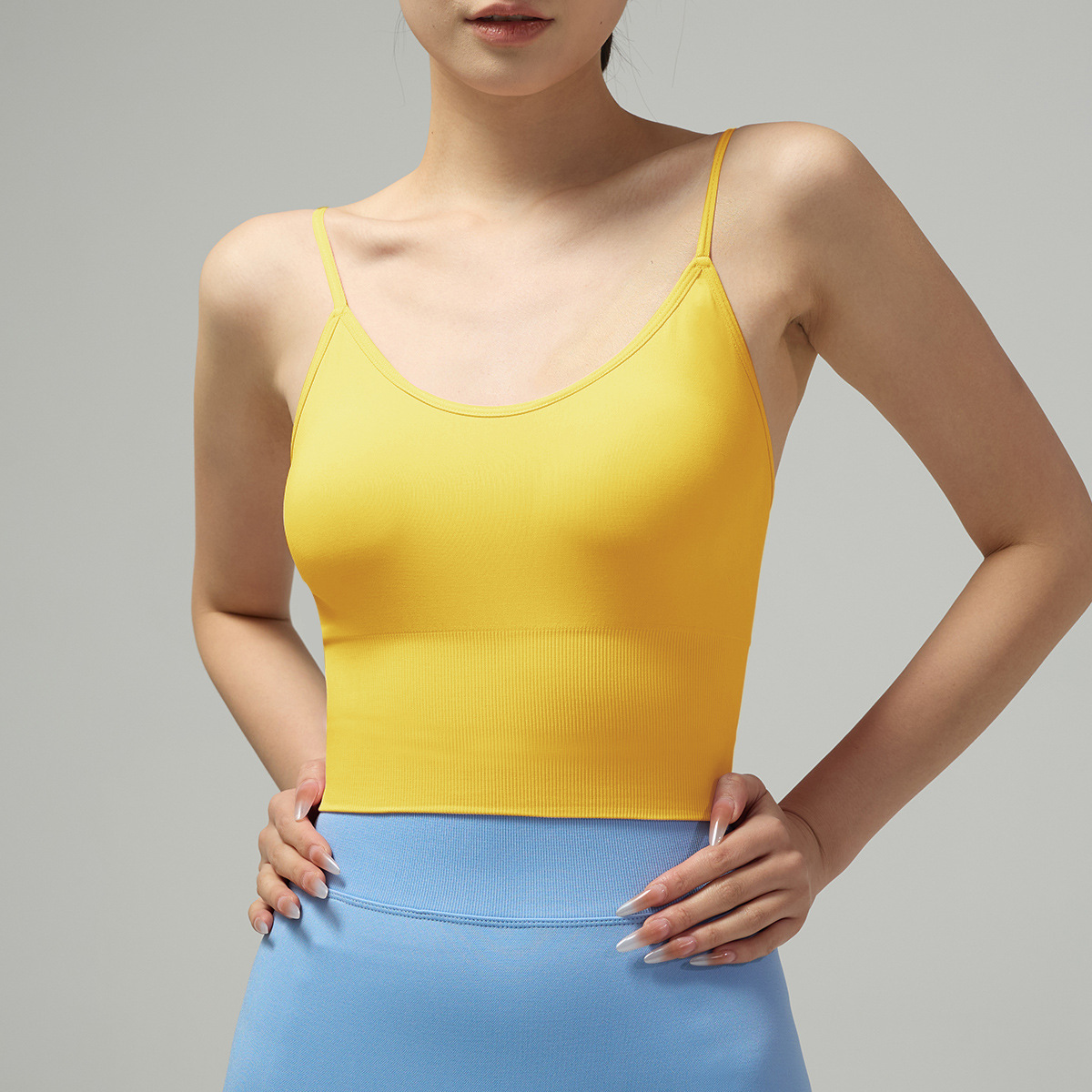 Jaune