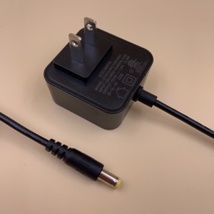 FCC GS CB KC CE Approval AC <strong>Power</strong> Adaptor <strong>Input</strong> 100V to 240V <strong>Output</strong> DC 5V 12V <strong>Power</strong> Source 5V 2A <strong>Power</strong> <strong>Adapter</strong>
