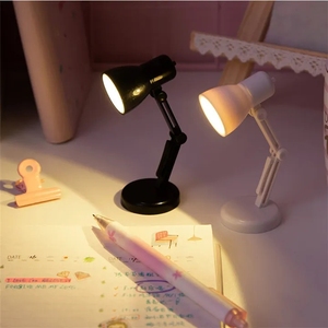 クリエイティブミニLEDデスクランプ暖かい光付きユニークなブッククリップ寮の夜用アイプロテクションボタンセルバッテリー - Product Image 4