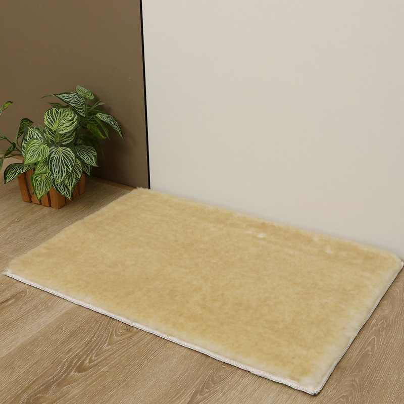 Piel de conejo de fieltro, blanca con puntas amarillas.