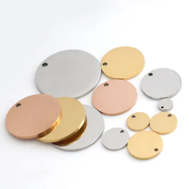 Breloques métalliques rondes argentées, étiquettes en acier inoxydable avec trou perforé, disque pendentif pour collier Bracelet DIY