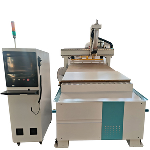 Enrutador CNC automático de alta velocidad Atc 1325 Máquinas CNC multifunción para carpintería Alpha de China