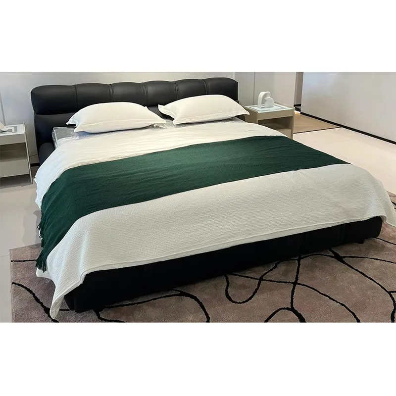 İtalyan tasarım tarzı püsküllü ışık kral boyutu up-holstered yataklar bellek köpük bahar İtalyan lüks yatak odası villa için setleri