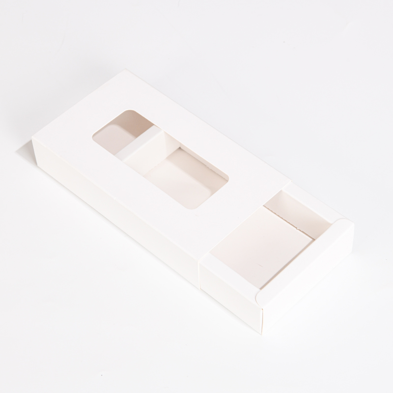 White Natural-colored set