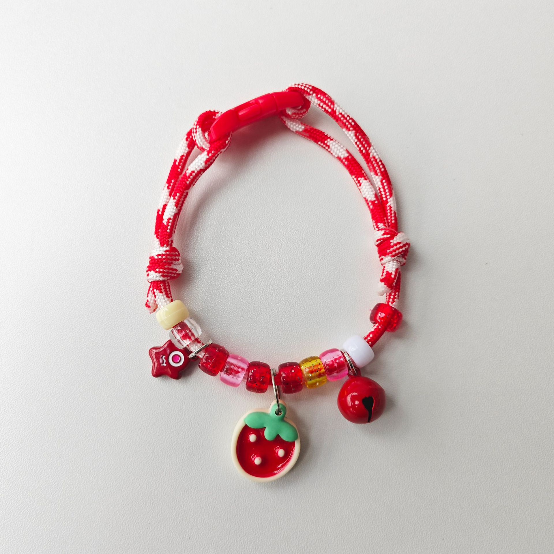 4. fraise blanche rouge