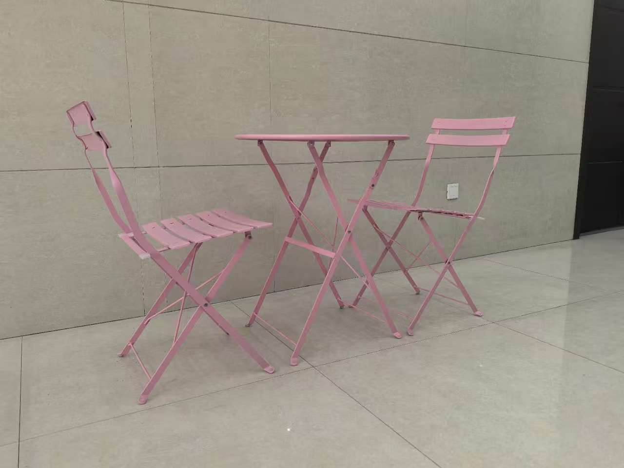 Pink-one table and two chairs