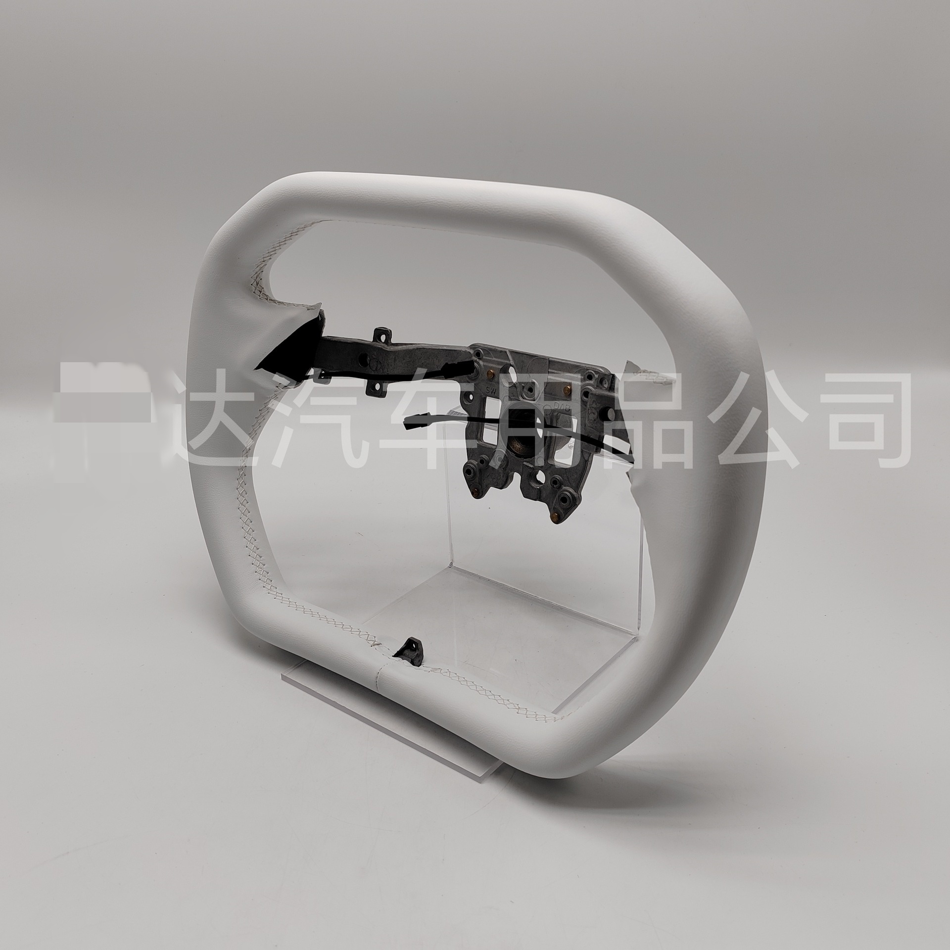 สำหรับรุ่นปี 2024-2026 Model Y สีขาว (พร้อมระบบทำความร้อน)