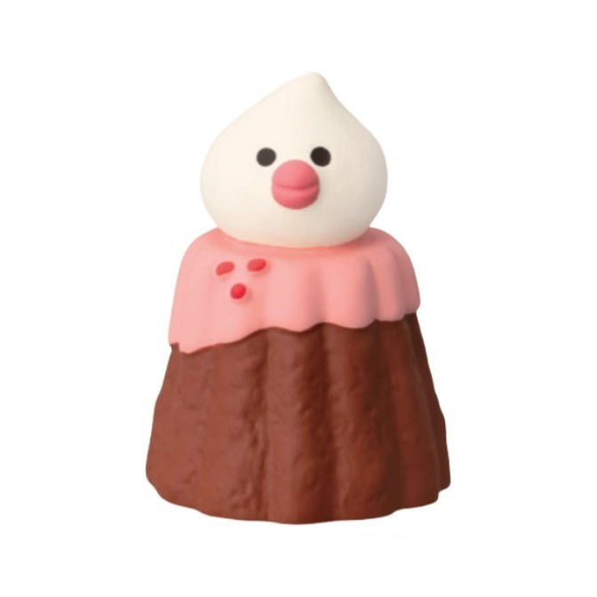Gâteau aux fraises et aux oiseaux