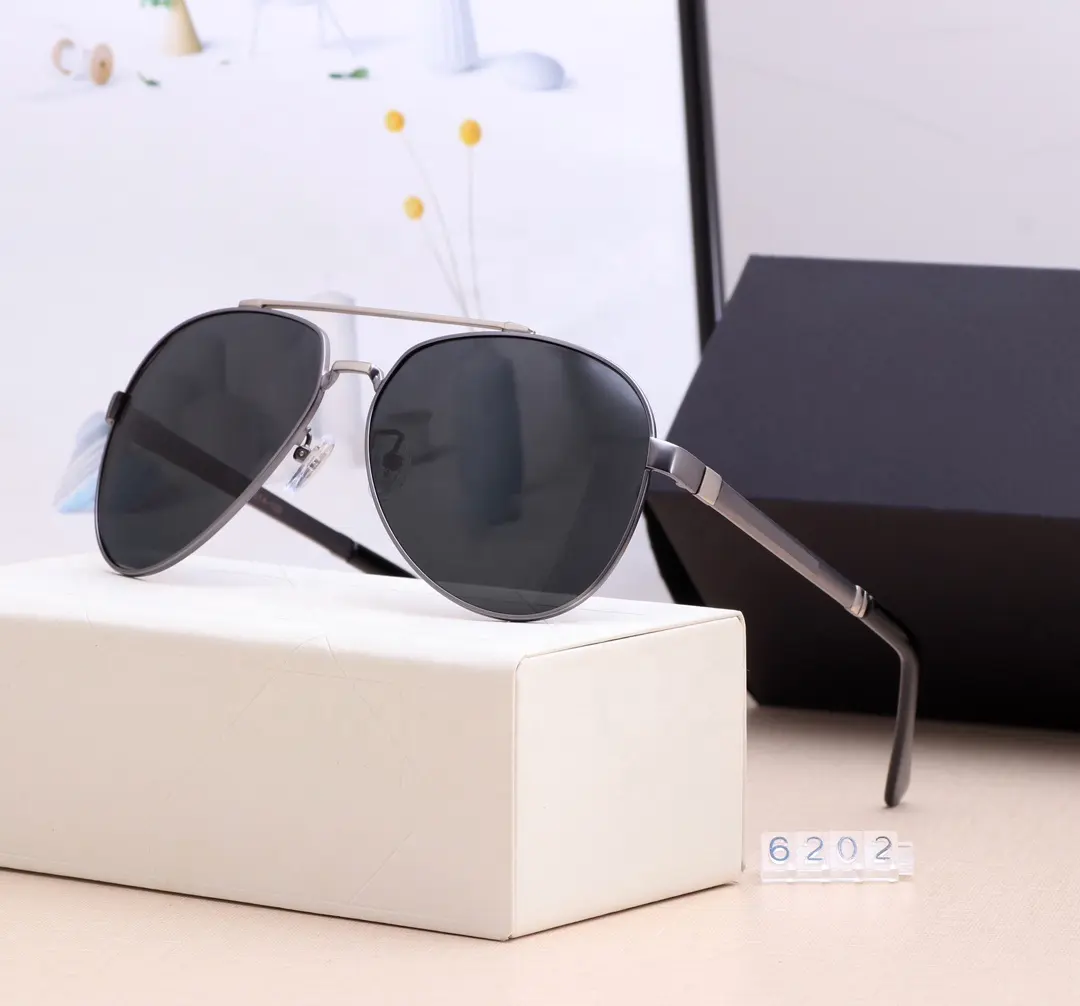 Gafas de sol polarizadas de pesca para hombre, lentes de sol polarizadas con forma de ojo de gato, color negro, venta directa de fábrica, 2021