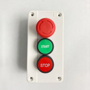 Interruttore a pulsante 3P 600V 10A Flat OFF-ON-OFF Start Stop NC emergenza nessun circuito elettrico di controllo verde rosso - Product Image 2