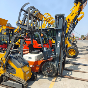 Zhongli Electric Forklift 2-5-7-Ton Inventory Clearance Offer Limited Stock Alert Diesel <strong>Stacker</strong> with 3T Loading Capacity - Product Image 1