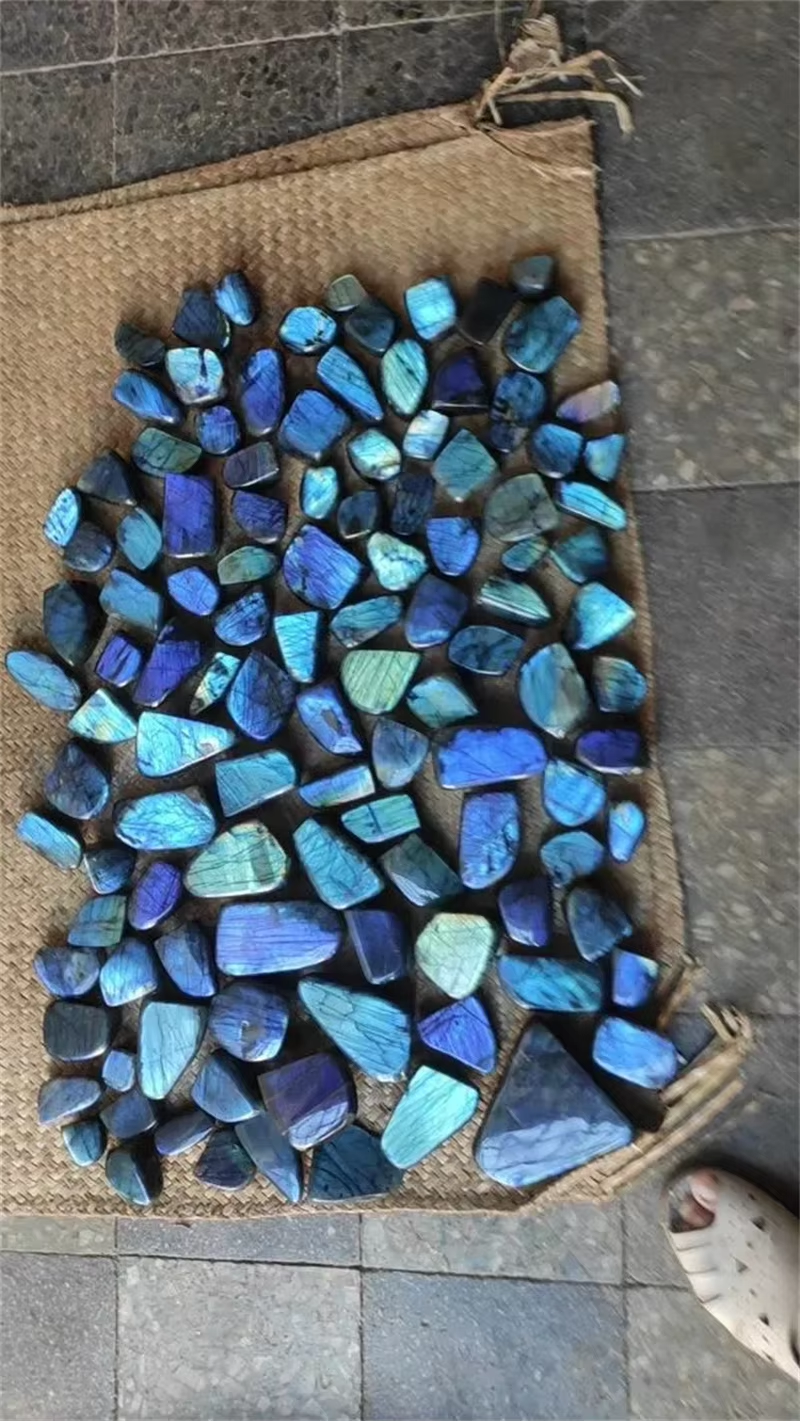 Labradorite feeeform