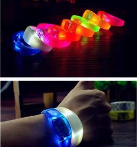 Âm nhạc kích hoạt điều khiển âm thanh LED nhấp nháy Vòng đeo tay ánh sáng lên Bangle dây đeo cổ tay Câu Lạc Bộ bên thanh cổ vũ vòng tay phát sáng ánh sáng - Product Image 2
