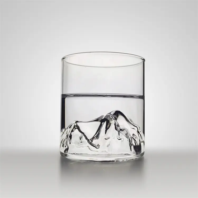 रचनात्मक चीनी शैली 170 मिलीलीटर 300 मिलीलीटर उच्च बोरोसिलिकेट दृश्य पर्वत ग्लास डिजाइन कप
