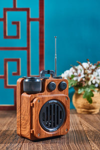 Mini kablosuz hoparlör çok fonksiyonlu Retro ev Subwoofer hoparlör büyük kapasiteli pil ses kutusu ile Aux TF - Product Image 5