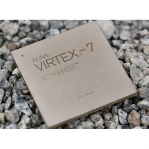XC7VX485T-1FFG1158I Chip FPGA controllore logico programmabile Xilinx/ XILINX - Product Image 2