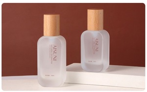 50ml 120mlフロストガラスポンプボトル木製キャップ付きスクエアフェイシャルクリームスキンケアジャーウッド蓋付きフェイスクリーム用
