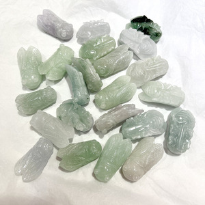 ขายส่ง40มิลลิเมตรที่มีคุณภาพสูงธรรมชาติพม่าหยกแกะสลัก Cicada สัตว์จี้หินสำหรับเครื่องประดับจี้อุปกรณ์ DIY - Product Image 3