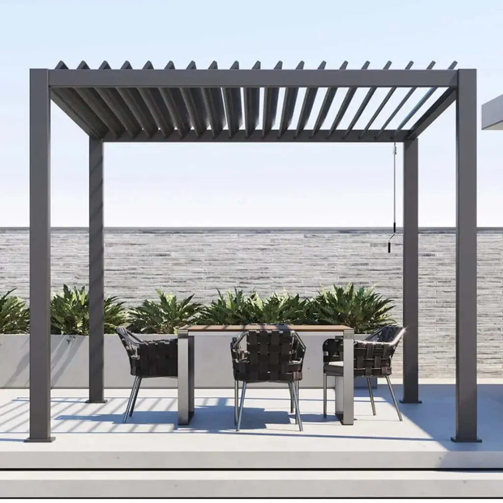 Pergola a lamelle con telecomando per esterni in alluminio per esterni in vendita