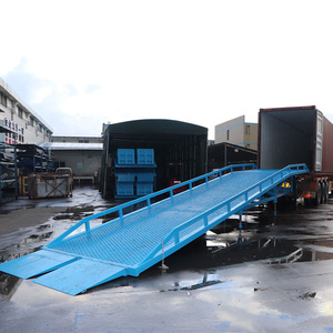 Mobile Vehicle-boarding bridge 10 tons <strong>container</strong> <strong>loading</strong> <strong>and</strong> <strong>unloading</strong> platform <strong>container</strong> load ramp dock lever - Product Image 3