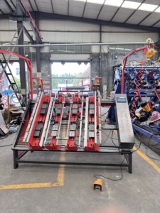 Máquina automática de clavado de palés de madera línea de producción de palés máquina de fabricación de palés de larguero de madera - Product Image 4