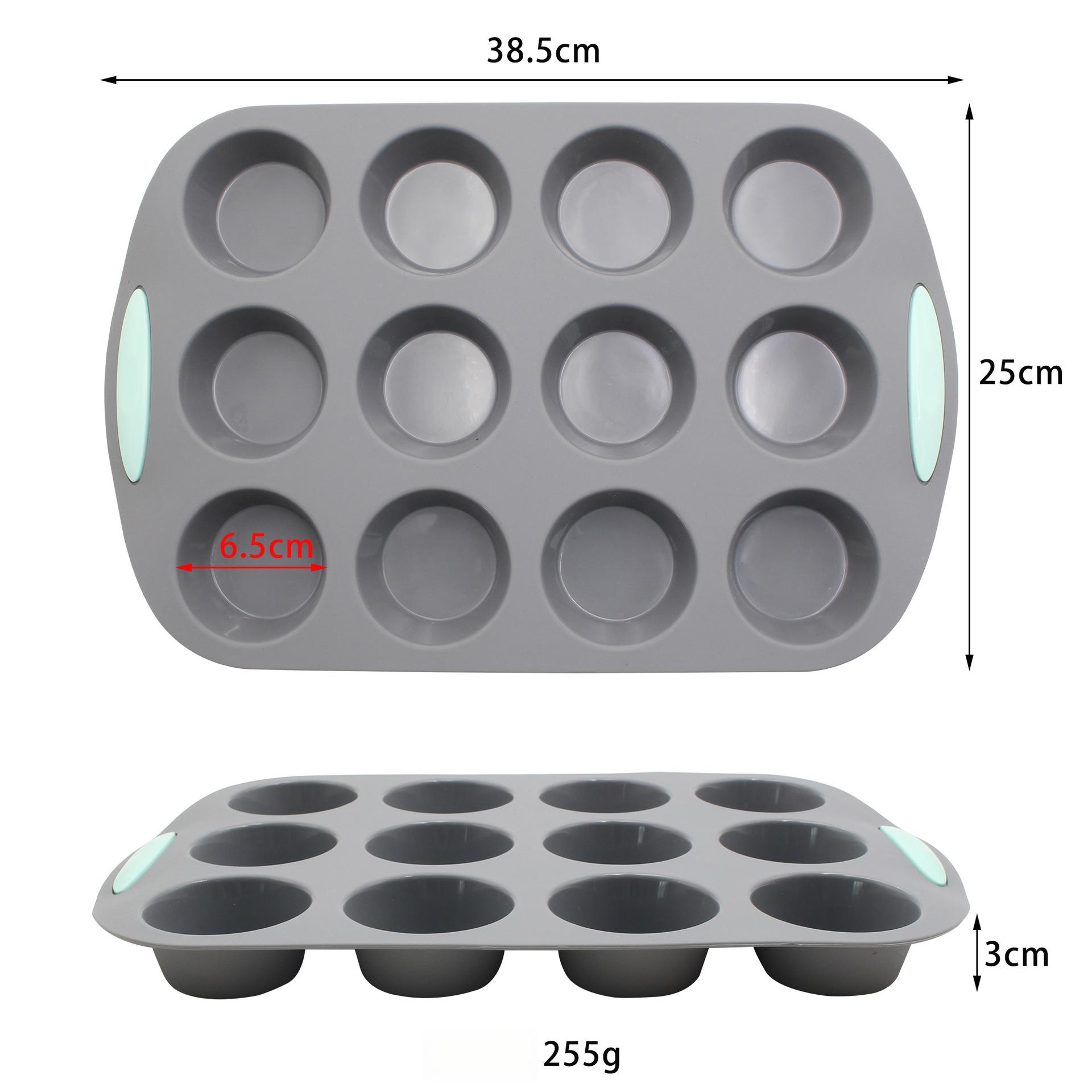 Moule à gâteau moyen de 12 tasses