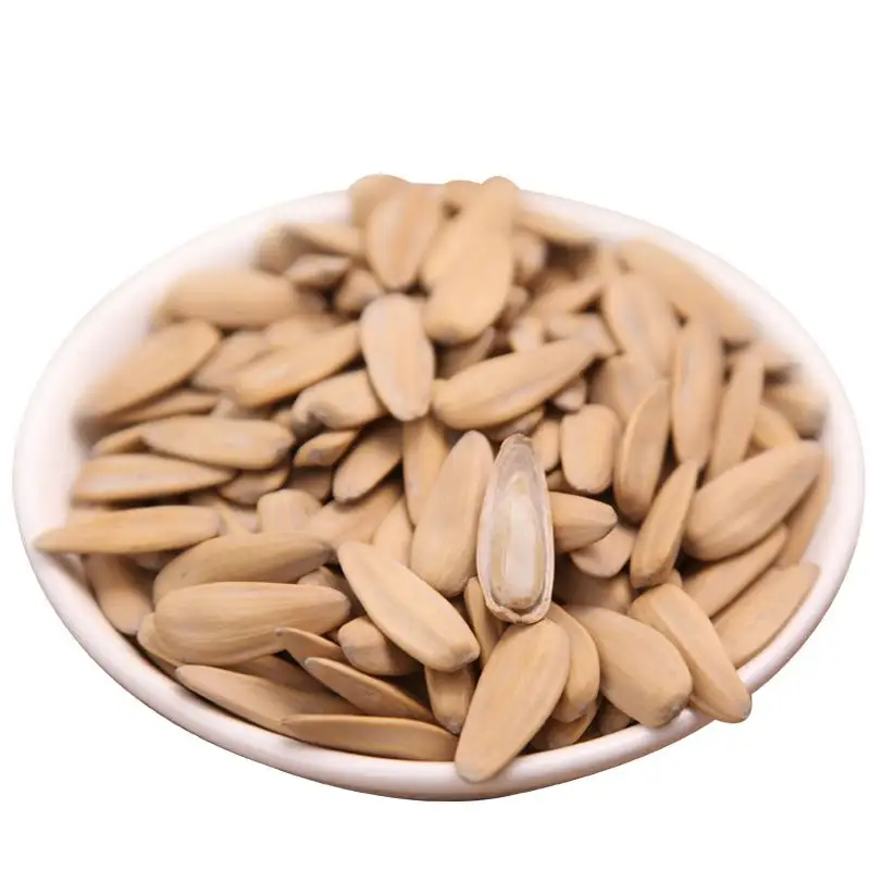 China Kuaci Nuts Factory Process Dried Roasted Peeled Spiced Sunflower Kernels Seeds