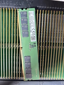 Speicher modul MTC8C1084S1UC48BA1 DDR5 SDRAM 16GB 288-UDIMM RAM Server mit Speicher-IC - Product Image 3