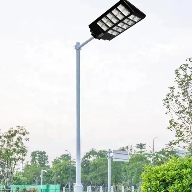 Hochwertiger Parkplatz Autobahn Straßen laterne Außen wasserdicht Ip65 600w 800w 1000w Smart All In One Solar LED Straßen laterne