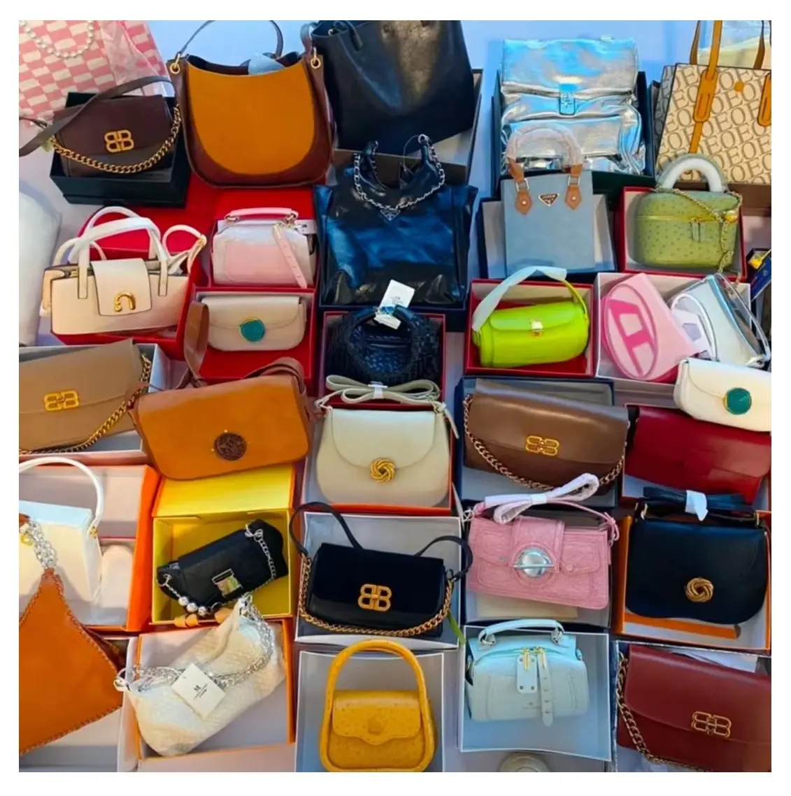 Original And Clean Used, Lady Handbags Designer Famous Brands Colorful Used Clothing And Bags Bales For Cameroon