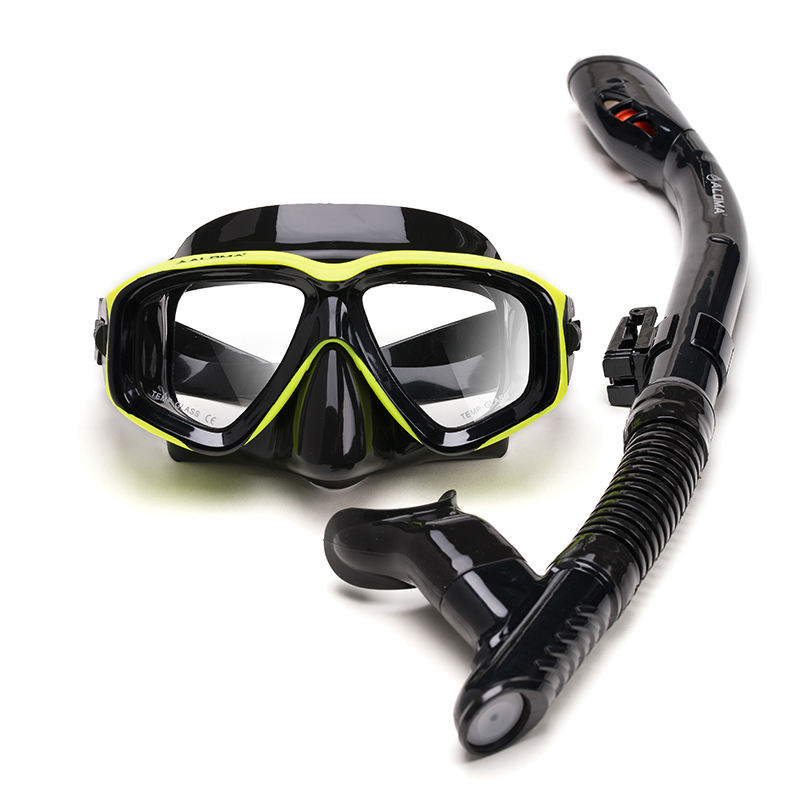 สีเหลือง