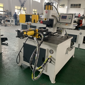 Máquina de muescas semiautomática CH80NC para máquina de muescas de esquinas de tubos y tubos, punzonadora de arco - Product Image 4