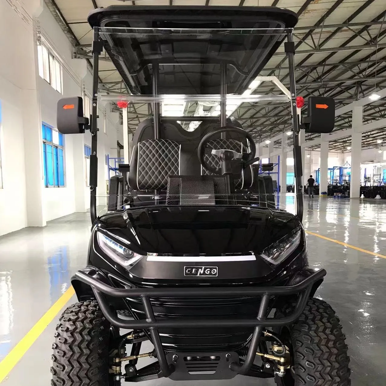 Voiturette de golf surélevée électrique à moule privé personnalisé des États-Unis voiturettes de golf chinoises bon marché pour 4 passagers prix d'usine à vendre