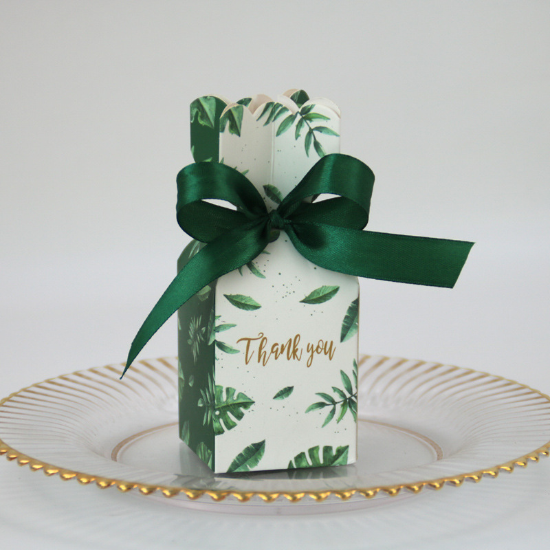 Forest green leaf