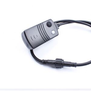 Luces LED RGBW Cadena de luces inteligente Navidad IP65 Decoración exterior Wi-Fi App Controlada 24ft 12LEDs Festoon Iluminación - Product Image 3