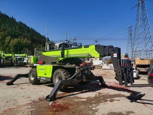 Plataforma de trabajo aéreo ZTH4525R: 4,5 T de carga a 24,8 m de altura con versatilidad inigualable - Product Image 2