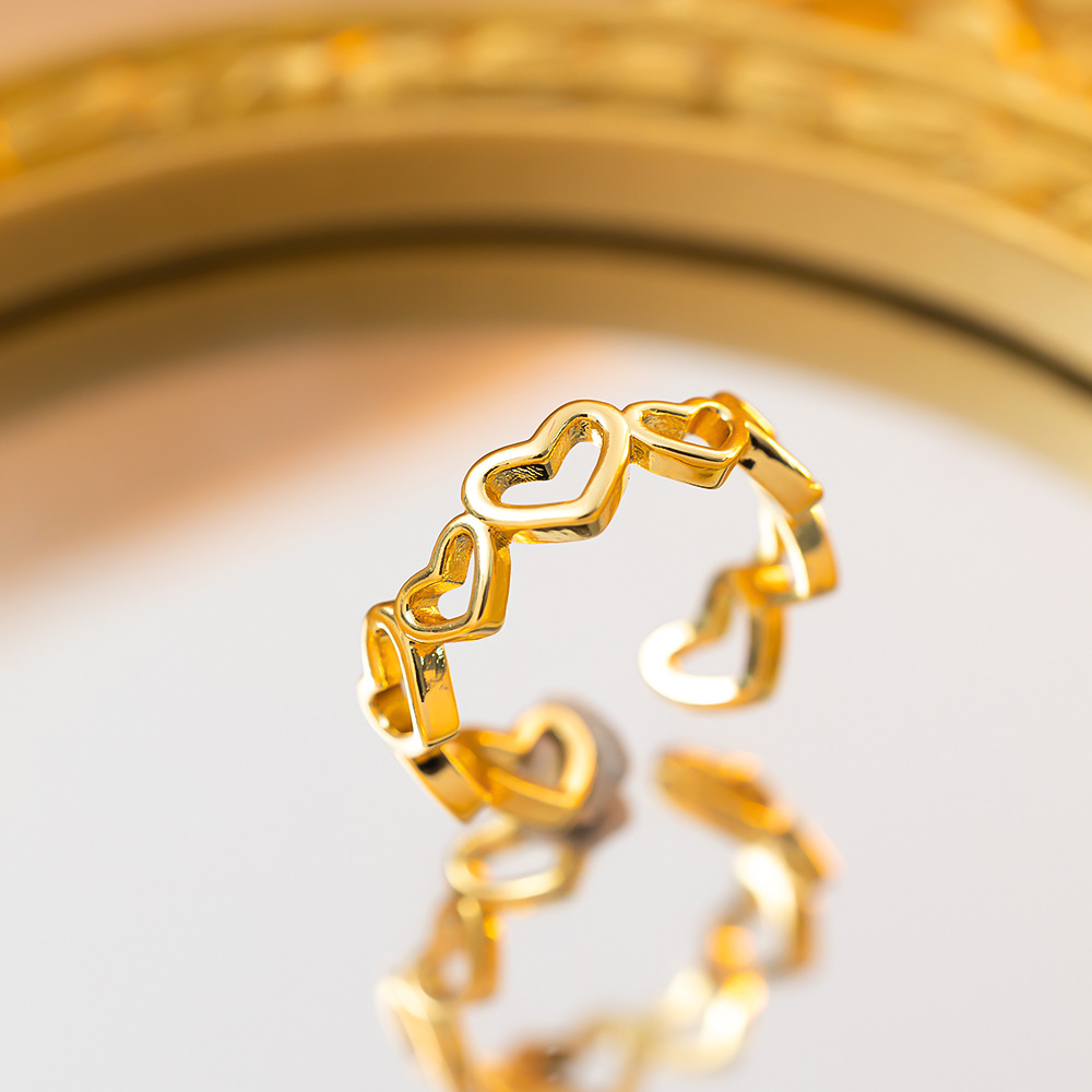 Bague d'amour creuse en or