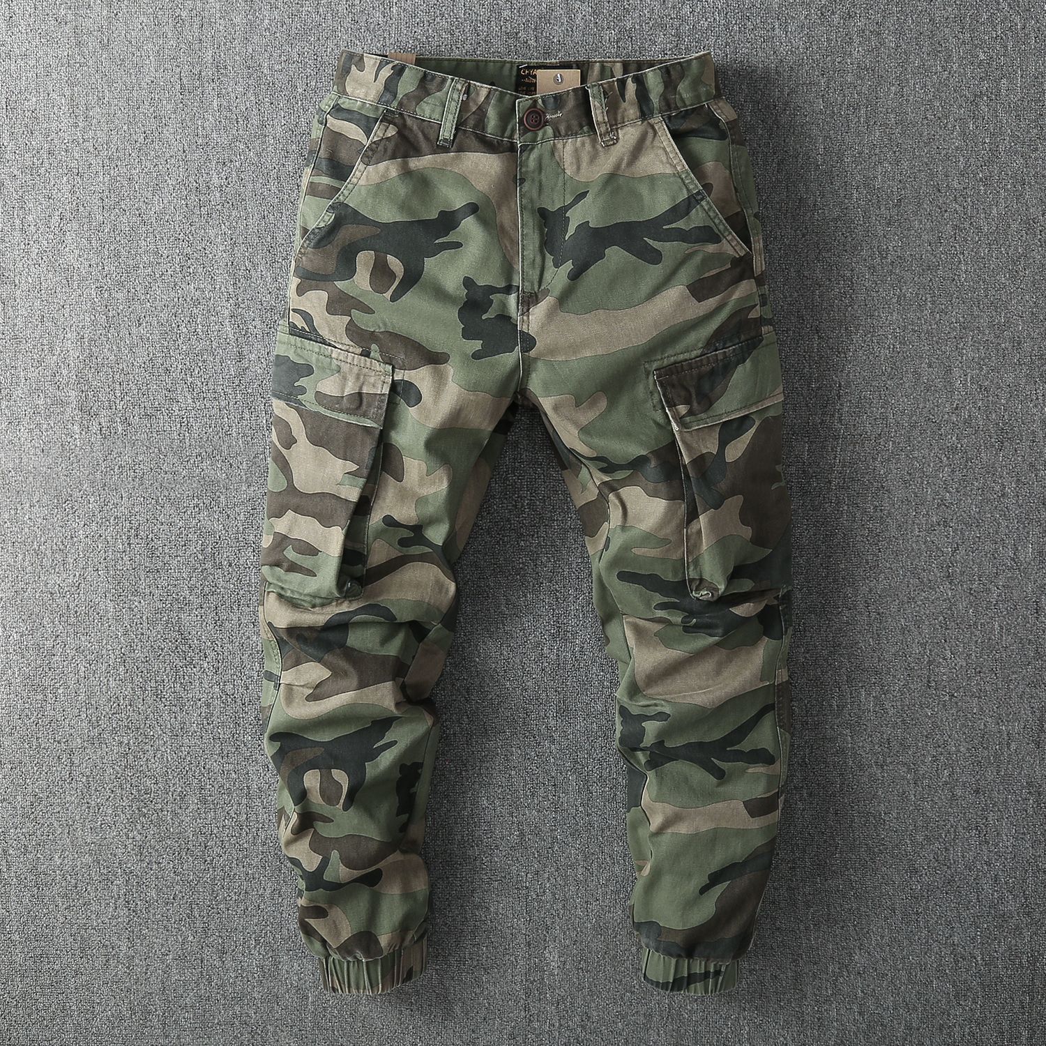 Camouflage gris-vert