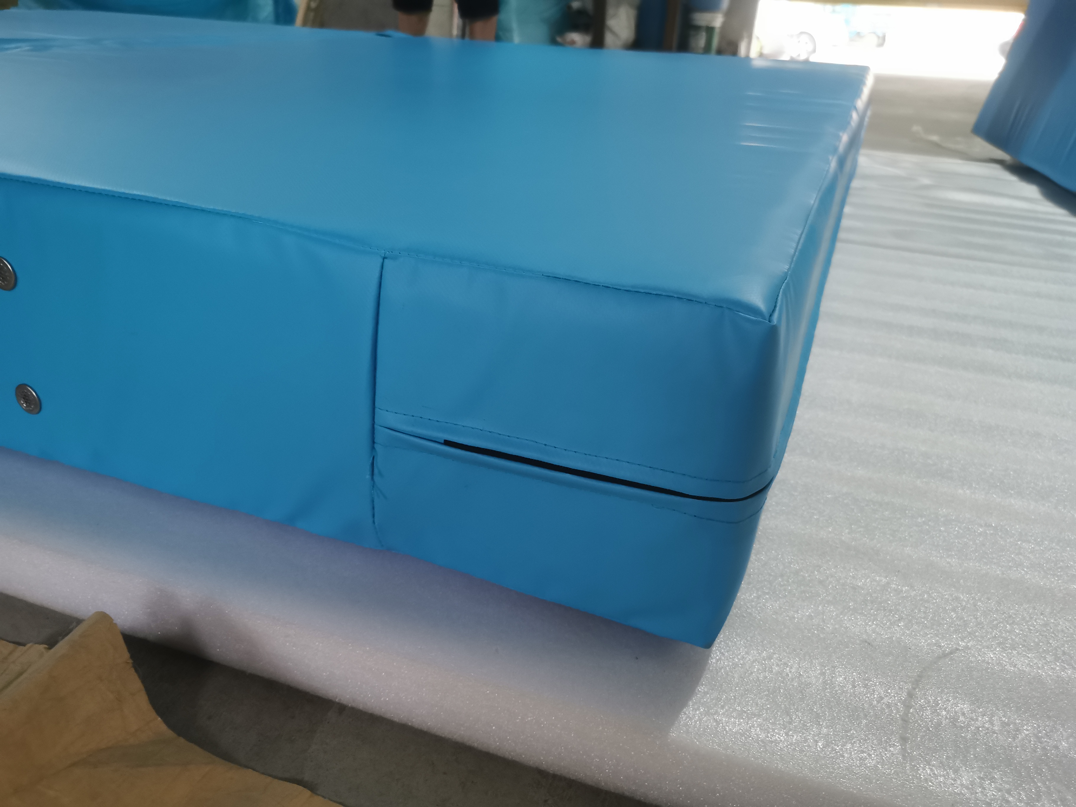 Azul