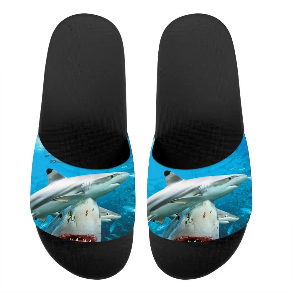 गर्म बेच शार्क 3D प्रिंट गर्मियों अनुकूलित लोगो पहनने योग्य के साथ बौछार जूते महिलाओं सैंडल फ्लैट बड़ा आकार चप्पल