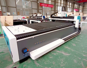 Máquina cortadora láser de tubos y hojas de metal de corte por láser de fibra 1530 integrada Software de control CNC - Product Image 3