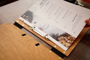 Ahşap menü kapağı kazınmış ziyaretçi defteri A4 A5 özel boyut özel gravür düğün menü kişiselleştirilmiş menü panosu - Product Image 3