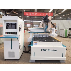 Cambiador de herramientas automático 1325 atc cnc, enrutador atc de 3 ejes con mesa de adsorción al vacío, muebles - Product Image 1