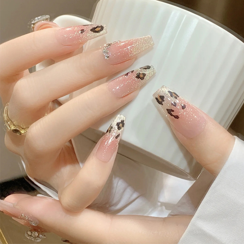 Z320 - sweet and spicy leopard-print cat eye