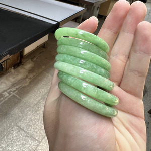 Toptan 33 ~ 40mm gerçek Myanmar açık yeşil yeşim Jadeite Jasper çocuk bebek yeşim bileklik Charm bilezik - Product Image 5
