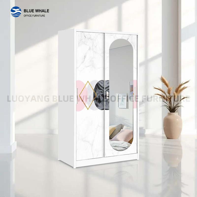 Armoire à deux portes avec miroir arqué